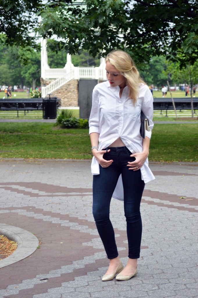 tunic top with skinny jeans and gold flats