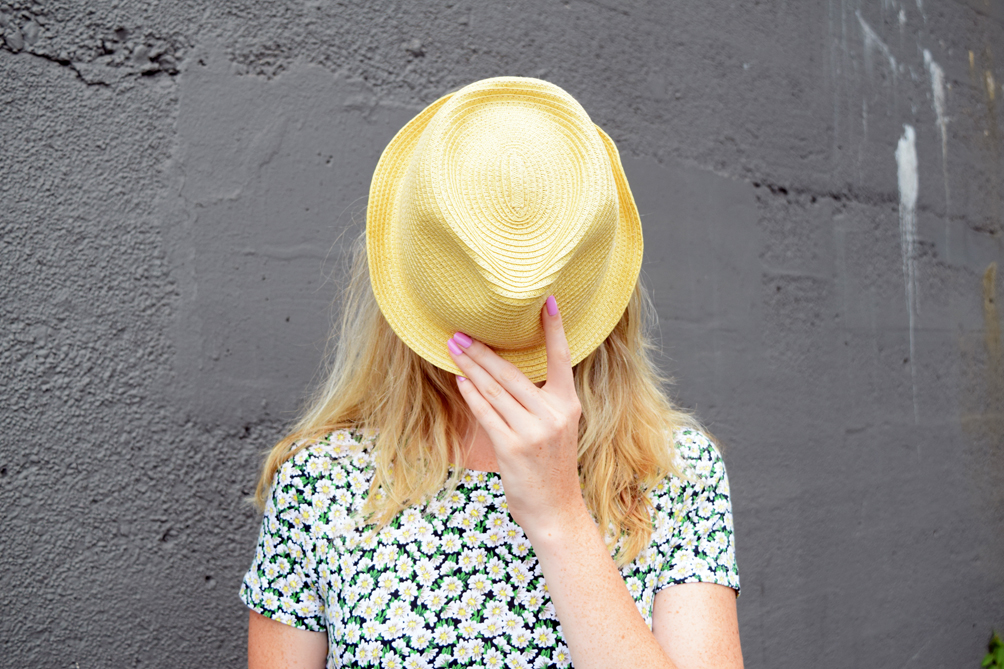 ways to wear a hat in summer