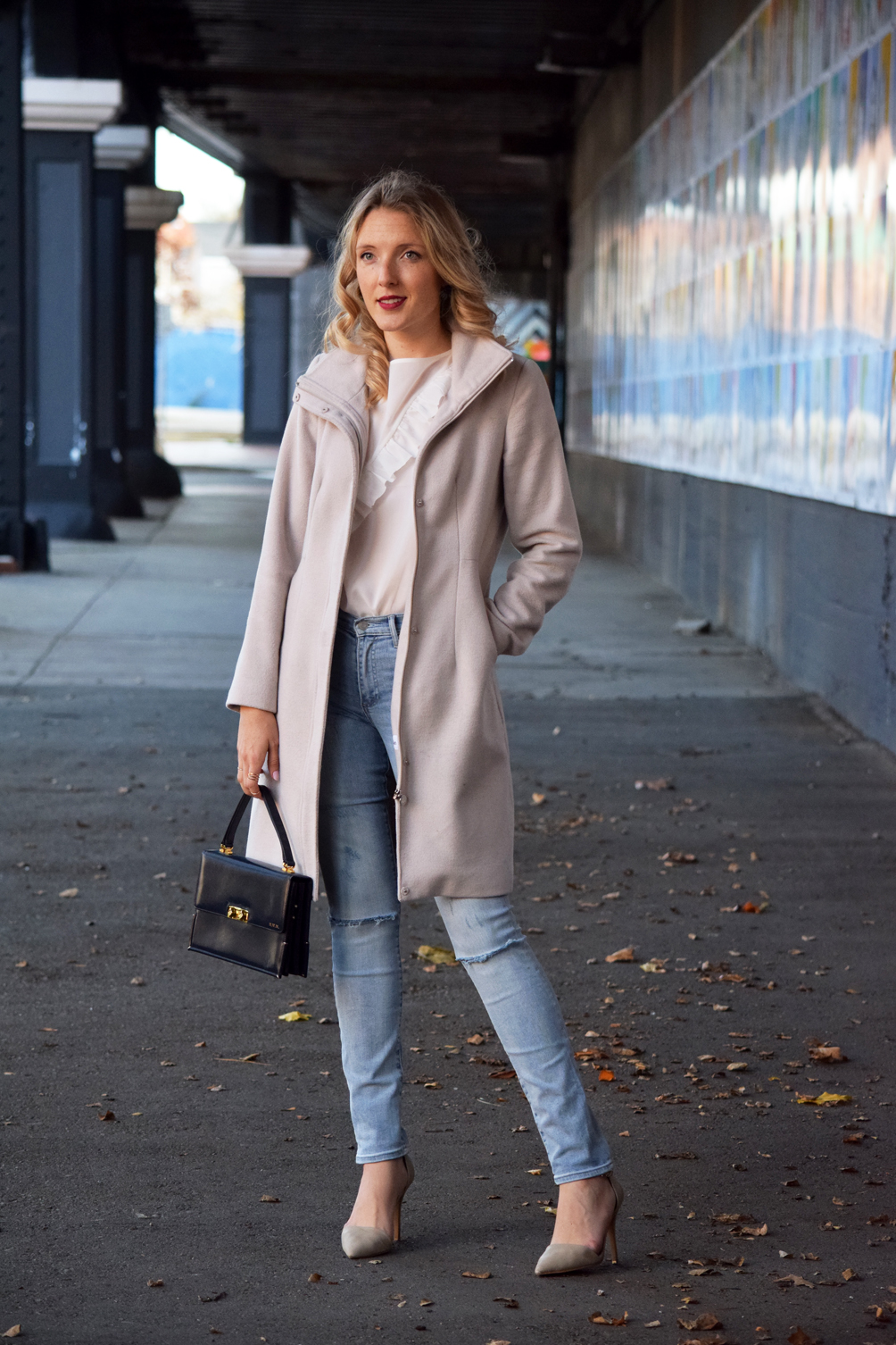 classic neutral coat outfit inspiration