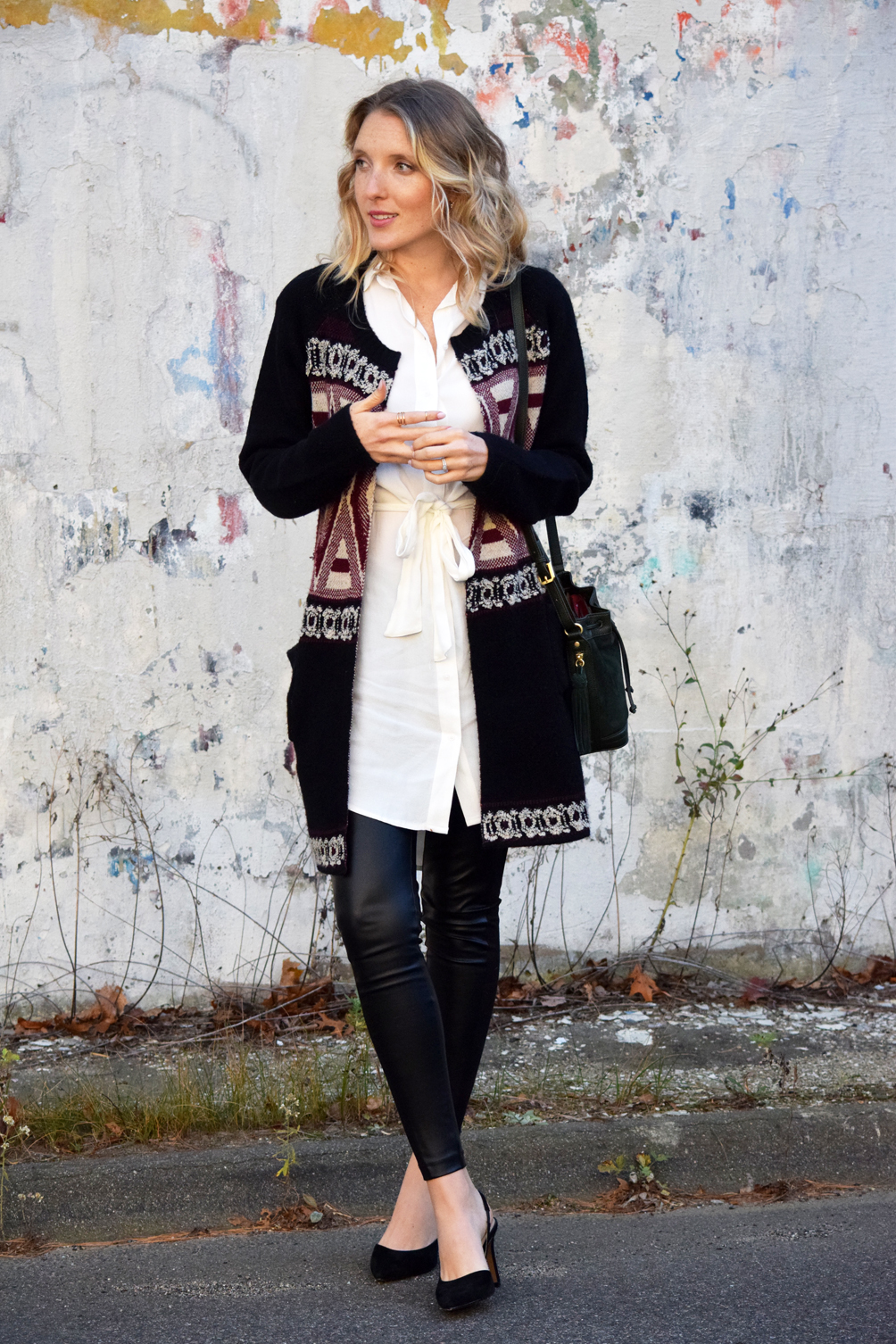 patterned open front cardigan fall outfit