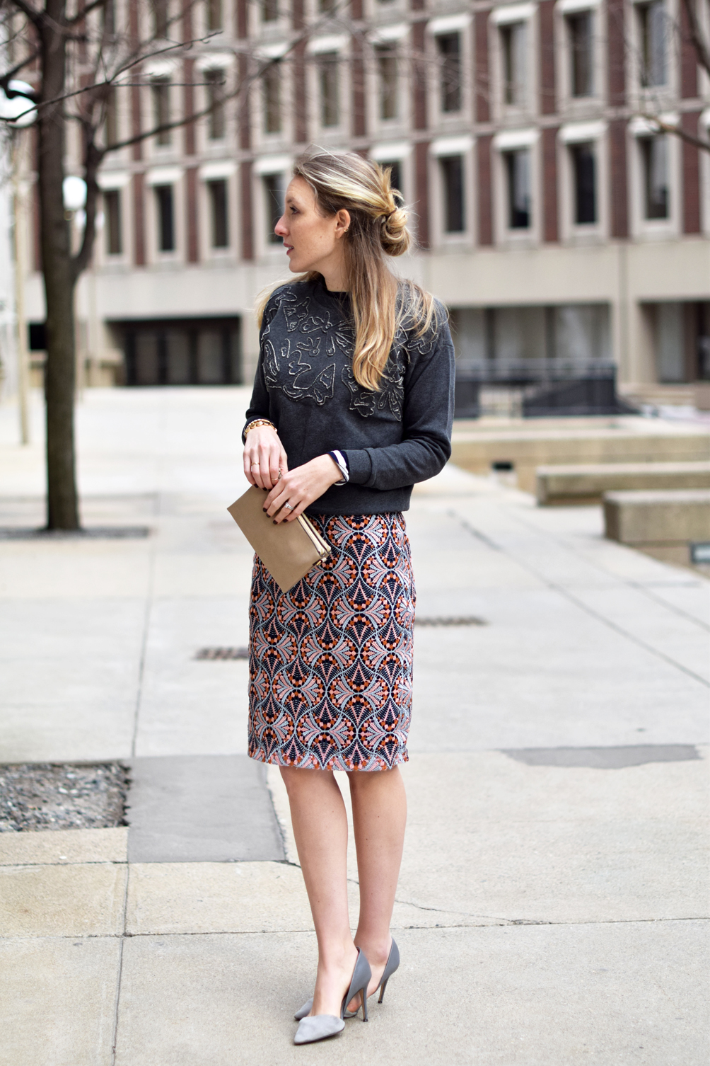 lace pencil skirt with an embroidered sweatshirt - one brass fox