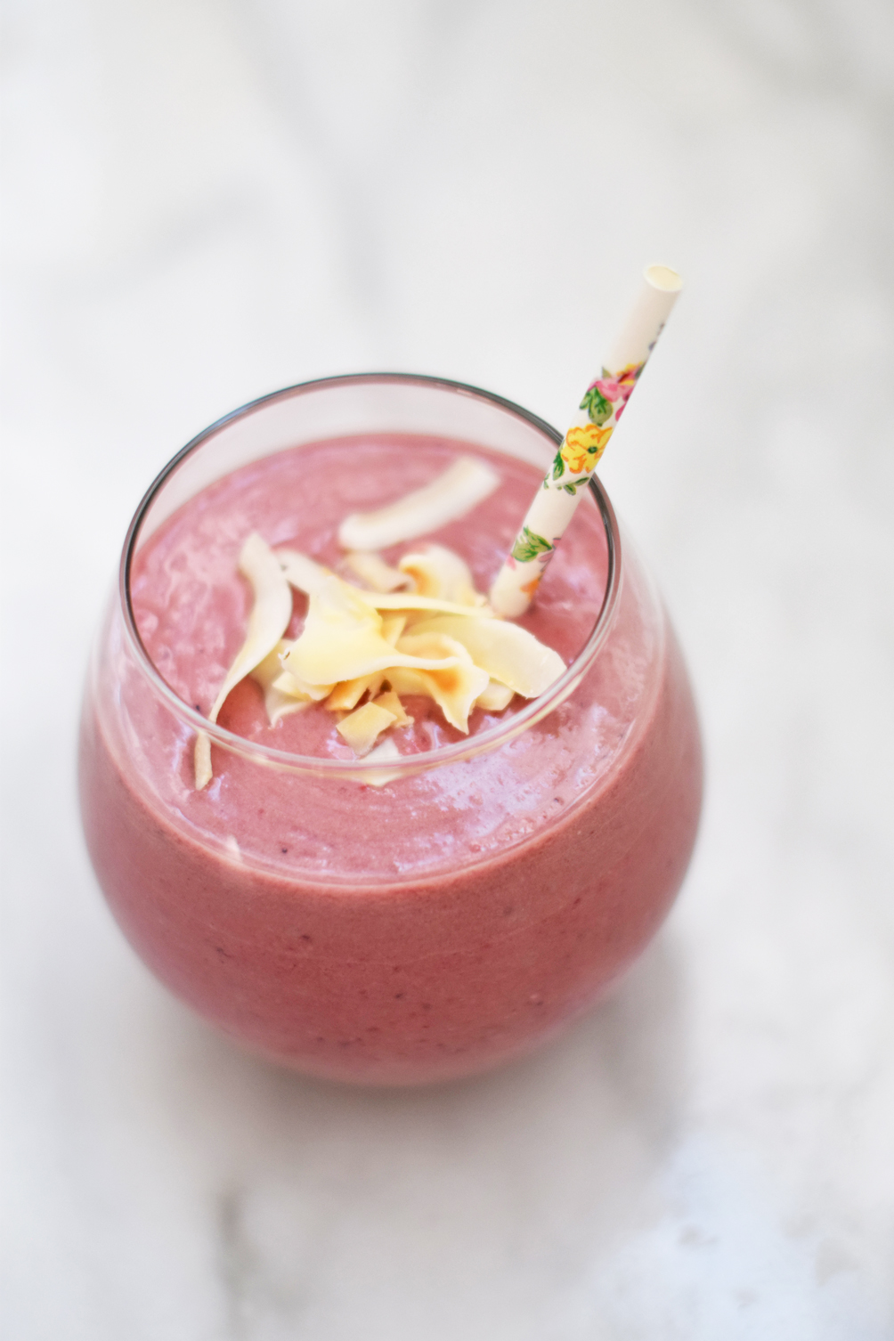 easy breakfast recipe, triple berry smoothie from lifestyle blogger Leslie Musser, one brass fox