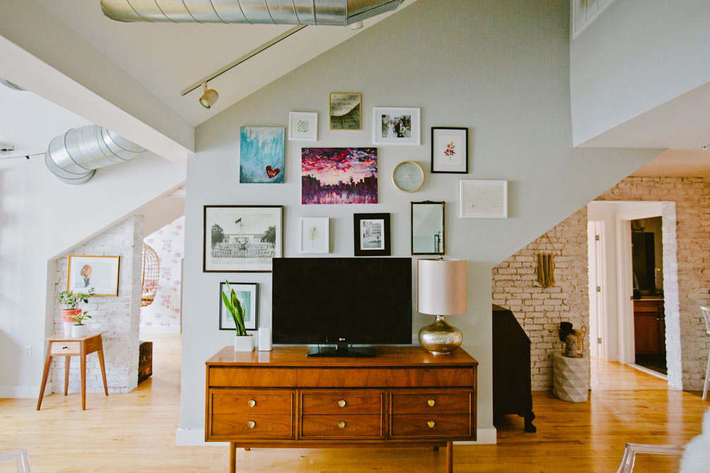 Leslie Musser of one brass fox shares her decor tips on how to create a gallery wall