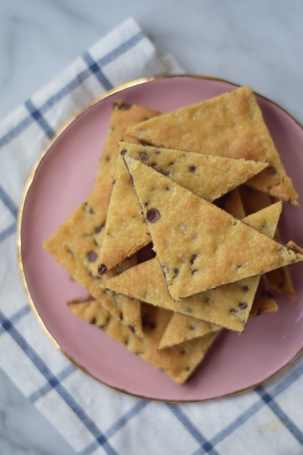 easy dessert recipe for chocolate chip cookie brittle by Leslie Musser on one brass fox