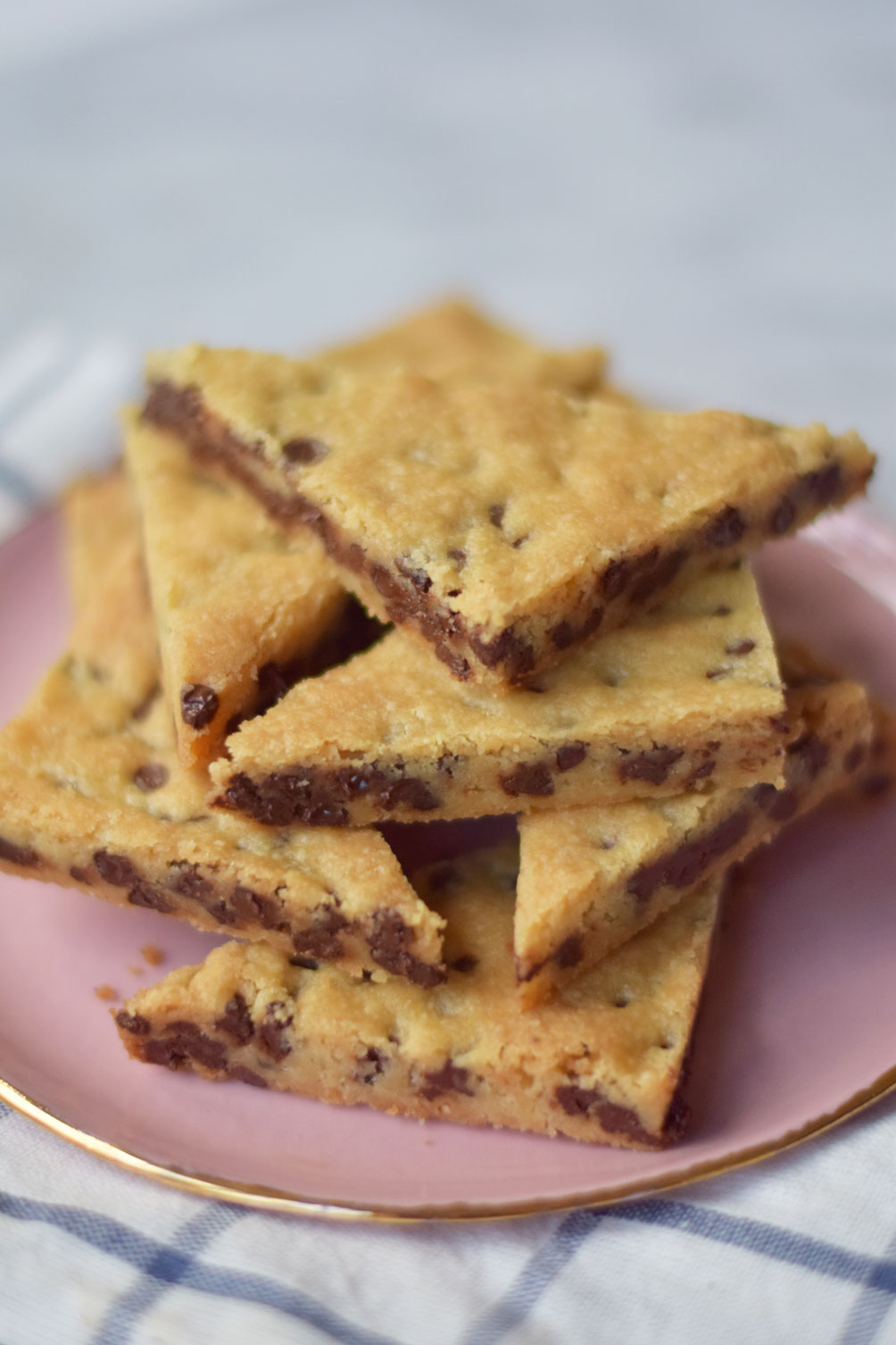 easy dessert recipe for chocolate chip cookie brittle by Leslie Musser on one brass fox