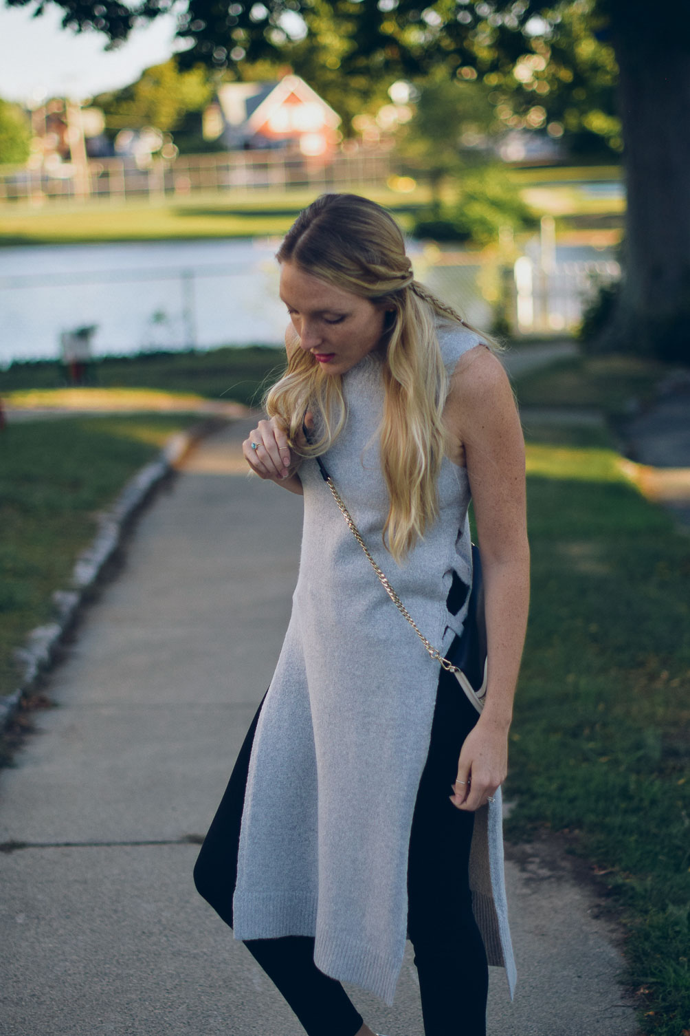 Leslie Musser cozy fall outfit inspiration on one brass fox