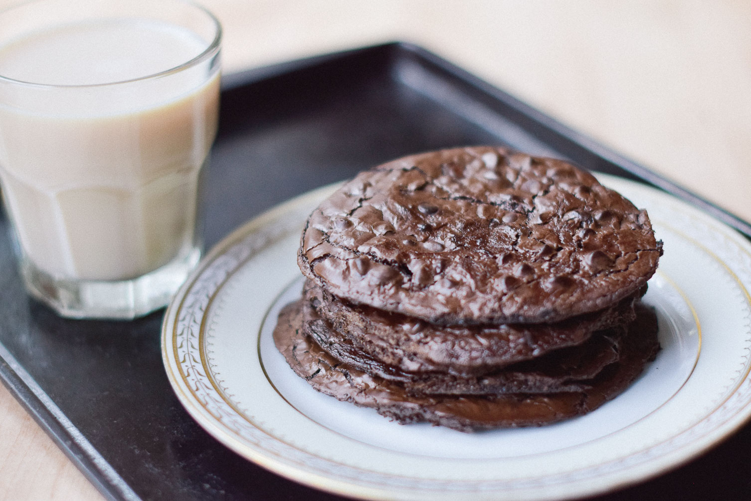 easy and delicious gluten free dessert recipe for flourless fudge cookies