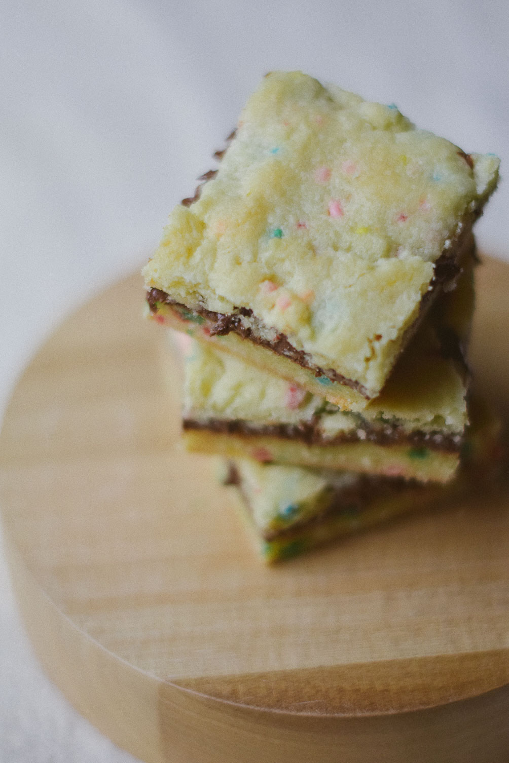 cooking up an easy spring dessert recipe for nutella crumble cake bars