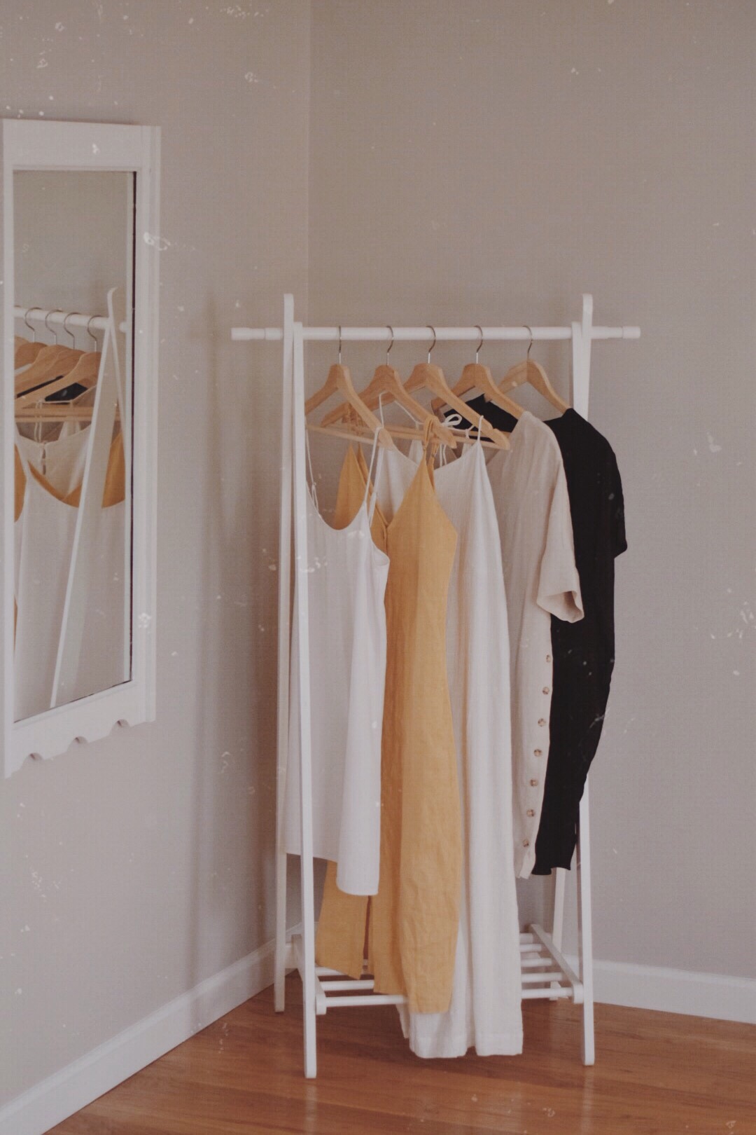 sharing my summer capsule wardrobe with pieces from ethical and sustainable fashion brands