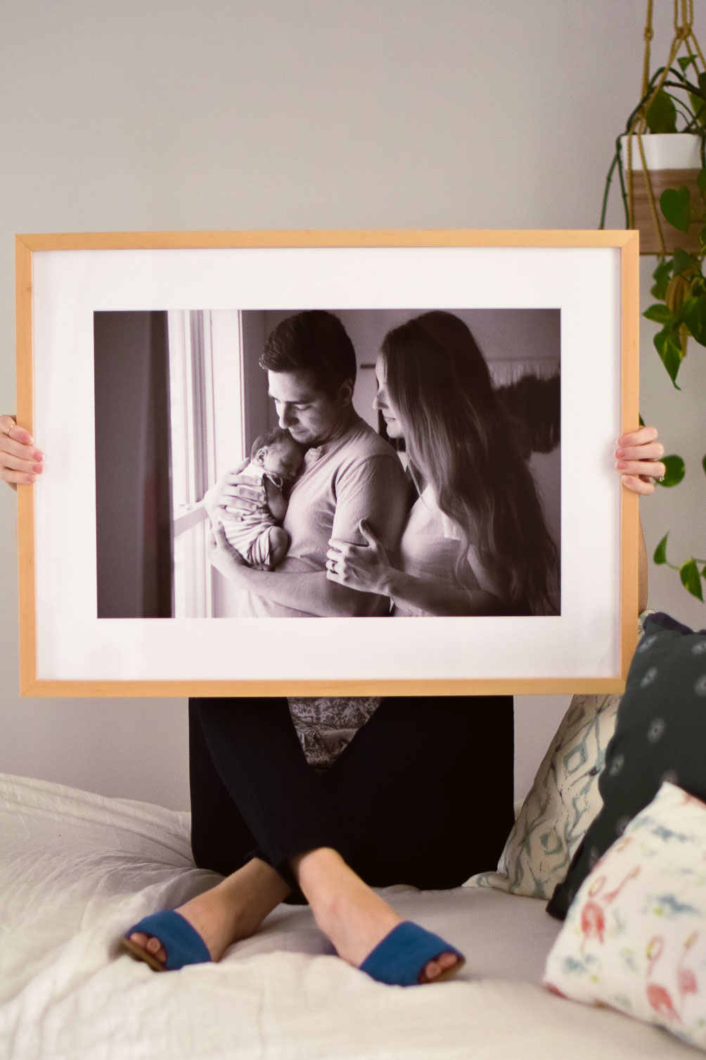 newborn photos with Framebridge - One Brass Fox